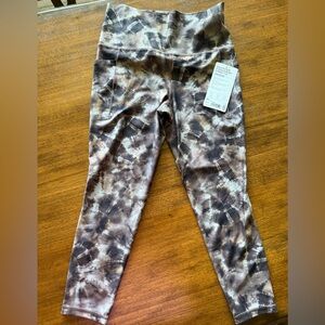 NWT Athleta Salutation Stash Pocket II 7/8